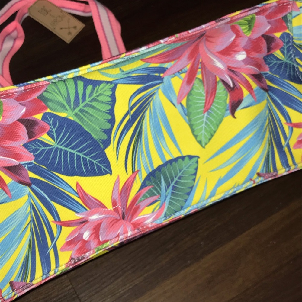 Twig & Arrow Canvas "Paradise" Large Summer Printed Tote NWT - Picture 2 of 7